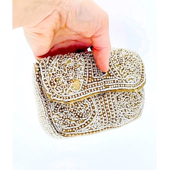 30’s Mini Seed-Beaded Wedding Clutch - Picture 3 of 7